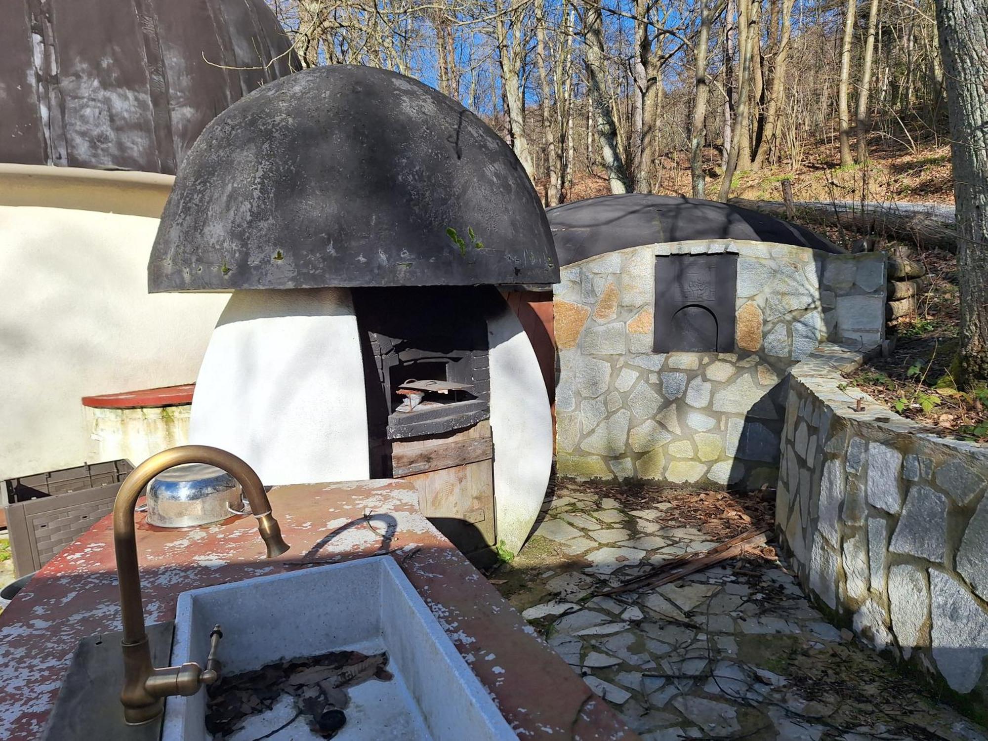 Il Villaggio Dei Puffi Bardineto Exterior foto